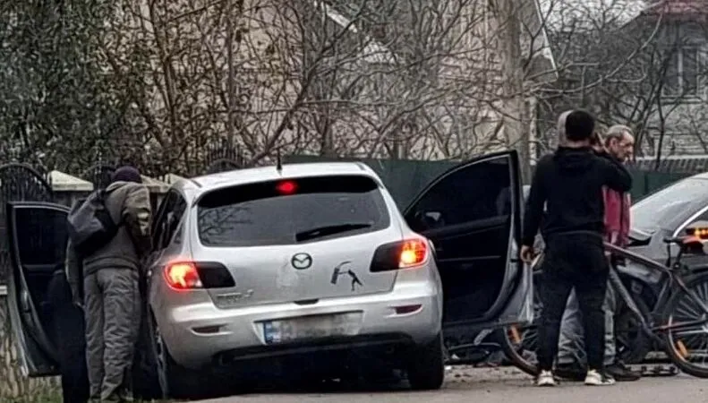 У Коломиї трапилась ДТП: зіткнулись дві автівки