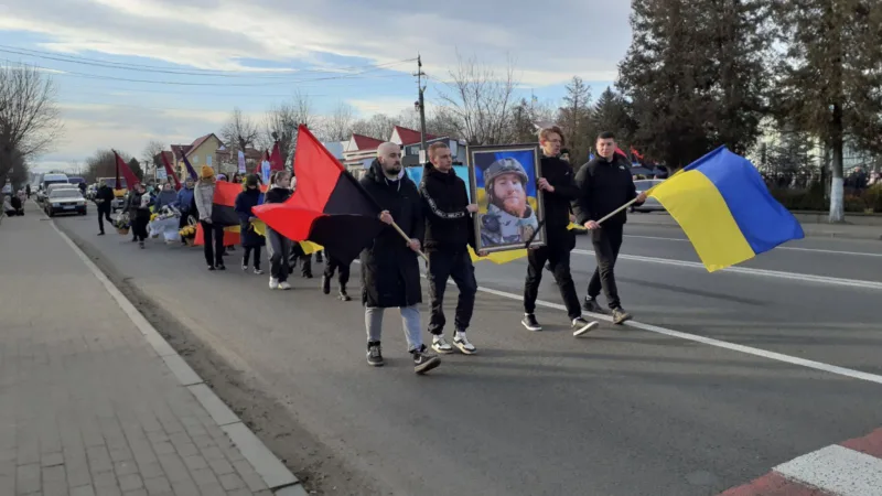 На Прикарпатті віддали останню шану Герою війни Павлу Стефаніву