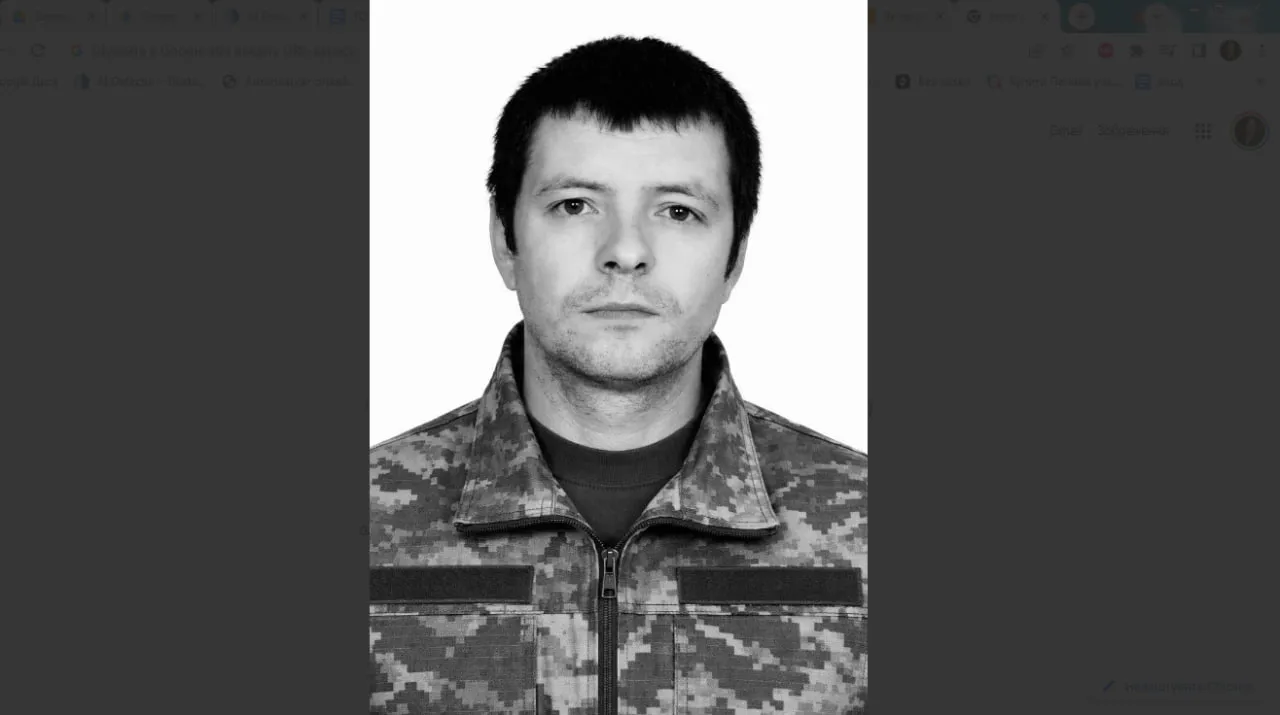Коломия на колінах: місто прощається з воїном полку «Скеля» Віталієм Каратом