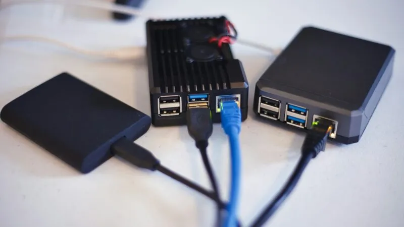 Как выбрать мобильный 4G-роутер для работы и учебы вне дома?