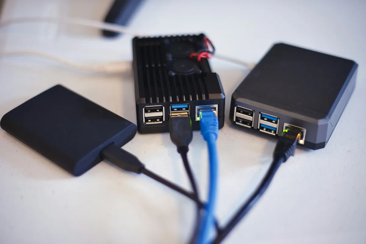 Как выбрать мобильный 4G-роутер для работы и учебы вне дома?