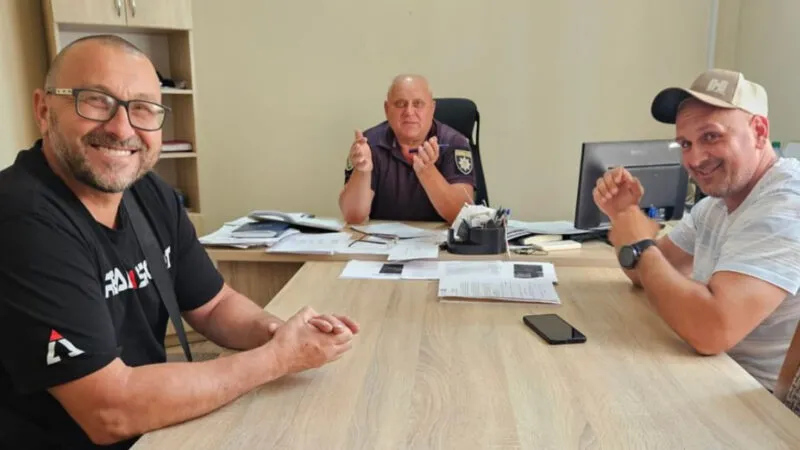 Протести проти сміттєвого хаосу обернулися протоколами: у Коломиї активістів викликали до муніципальної інспекції