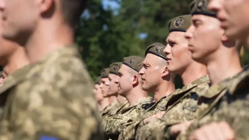 Мобілізація з 1 вересня на Прикарпатті: що зміниться для чоловіків 25–60 років і чи торкнеться жінок