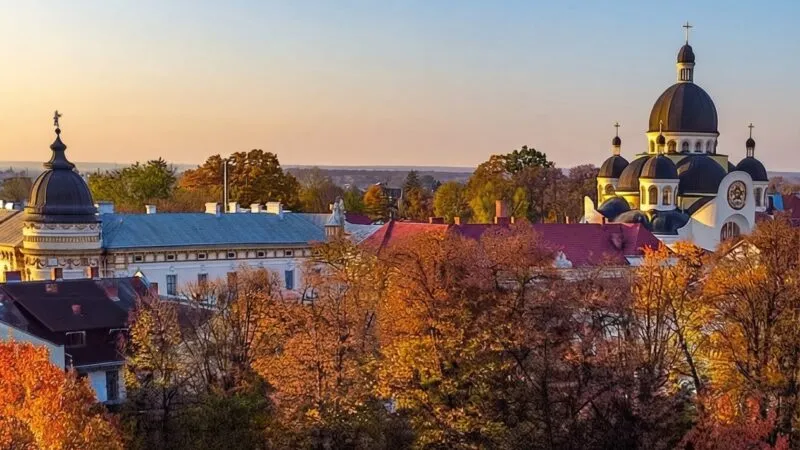 Яким буде 1 вересня на Прикарпатті: синоптики дали прогноз на початок осені