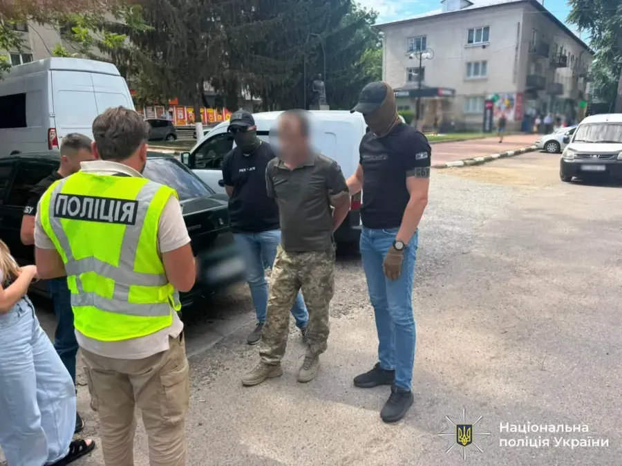 6500 доларів за службу в тилу: посадовець Коломийського ТЦК потрапив під слідство