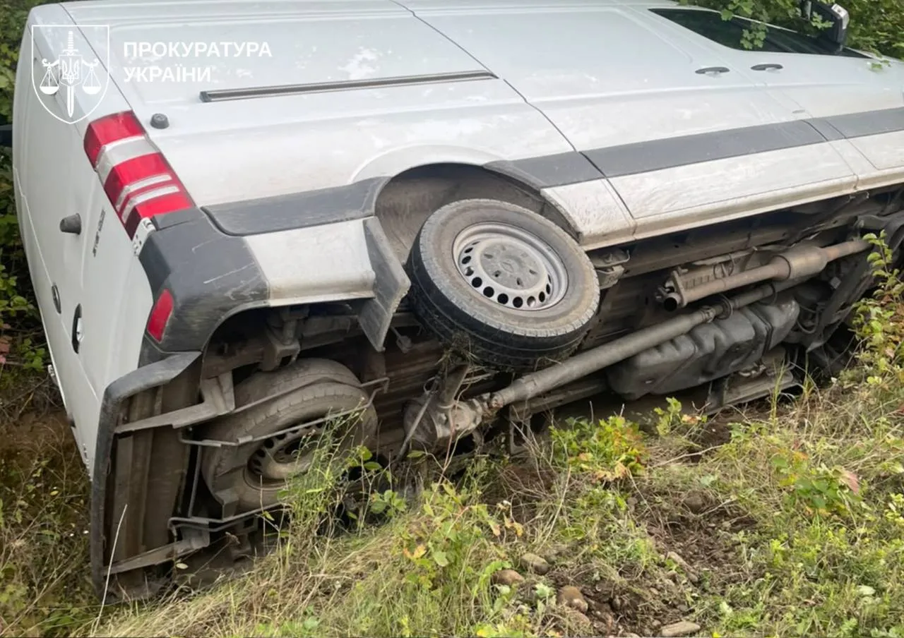 Депутат із Кадубовець на Mercedes Sprinter насмерть збив 64-річного пішохода: що відомо