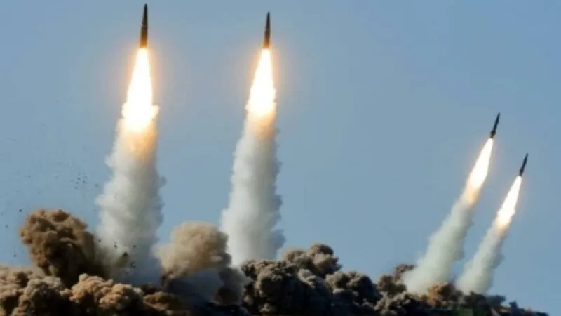 Ворог готовий завдати удару: прикарпатців попереджають про ракетну та дронову загрозу