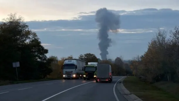 Увечері 14 жовтня в Отинії на Коломийщині спалахнула пожежа на недіючому складі